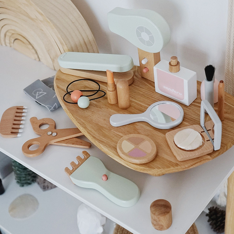 Yeni Çocuk Ahşap Simülasyon Ma - Beauty Makeup Games Free incelemesi ve fiyatı